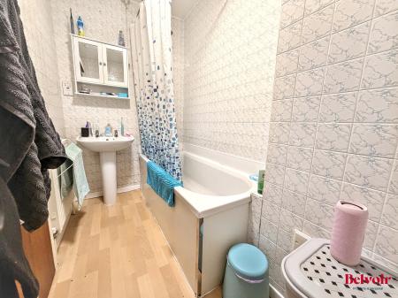 2 bedroom Apartment for sale in Pittville Circus Road, Cheltenham, GL52