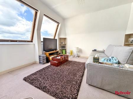 2 bedroom Apartment for sale in Pittville Circus Road, Cheltenham, GL52