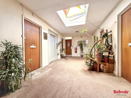 2 bedroom Apartment for sale in Pittville Circus Road, Cheltenham, GL52
