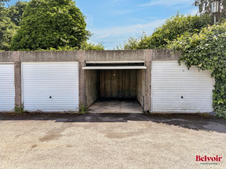 2 bedroom Apartment for sale in Pittville Circus Road, Cheltenham, GL52