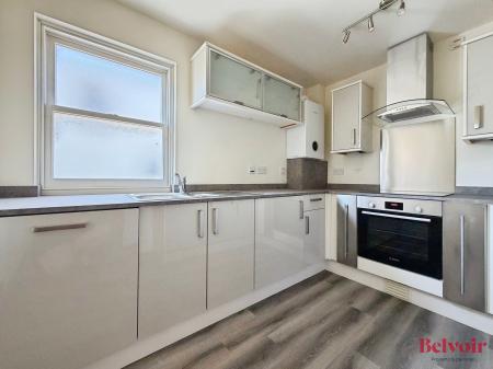 St James St, Cheltenham, GL52