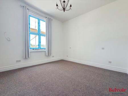 2 bedroom Flat to let in Great Norwood Street, Cheltenham, GL50