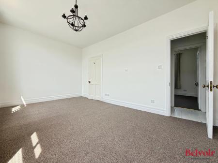 2 bedroom Flat to let in Great Norwood Street, Cheltenham, GL50
