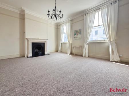 2 bedroom Flat to let in Great Norwood Street, Cheltenham, GL50