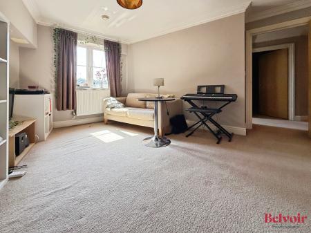 2 bedroom Apartment to let in Brookbank Close, Cheltenham, GL50