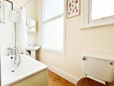 1 bedroom Apartment to let in London Road, Cheltenham, GL52