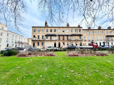 London Road, Cheltenham, GL52