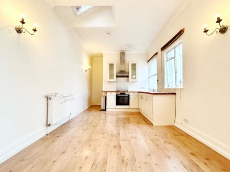 1 bedroom Apartment to let in London Road, Cheltenham, GL52