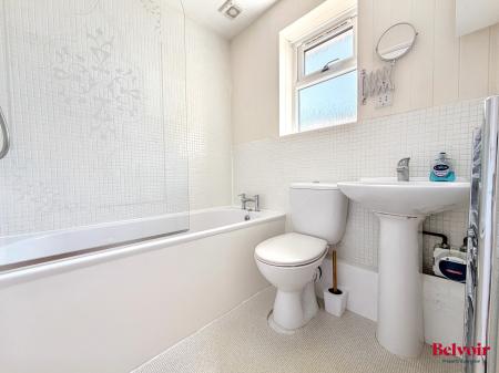 2 bedroom Semi-detached bungalow for sale in Lichfield Drive, Cheltenham, GL51