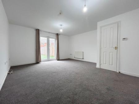 4 bedroom Town house to let in Joyford Passage, Cheltenham, GL52