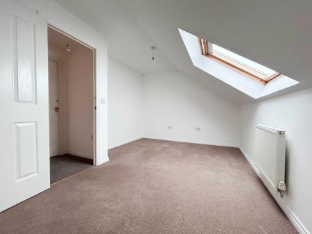 4 bedroom Town house to let in Joyford Passage, Cheltenham, GL52