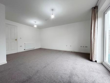 4 bedroom Town house to let in Joyford Passage, Cheltenham, GL52