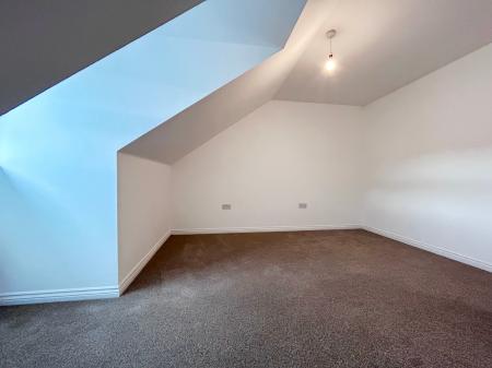 4 bedroom Town house to let in Joyford Passage, Cheltenham, GL52