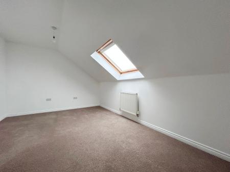 4 bedroom Town house to let in Joyford Passage, Cheltenham, GL52