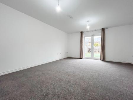 4 bedroom Town house to let in Joyford Passage, Cheltenham, GL52