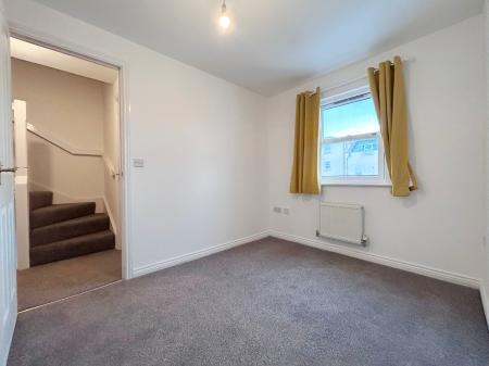 4 bedroom Town house to let in Joyford Passage, Cheltenham, GL52