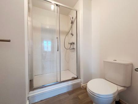 4 bedroom Town house to let in Joyford Passage, Cheltenham, GL52