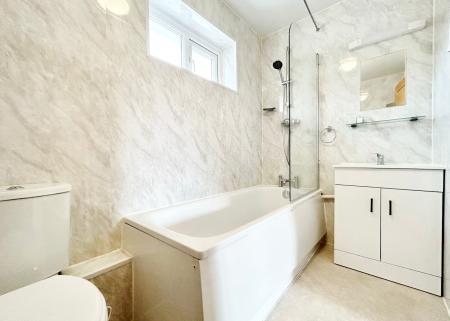 3 bedroom Semi-detached house to let in George Reddings Way, Cheltenham, GL51