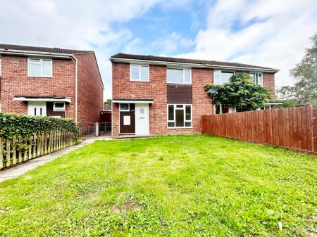 3 bedroom Semi-detached house to let in George Reddings Way, Cheltenham, GL51