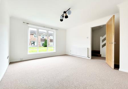 3 bedroom Semi-detached house to let in George Reddings Way, Cheltenham, GL51