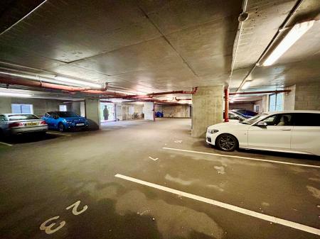 2 bedroom Apartment to let in Jessop Avenue, Cheltenham, GL50