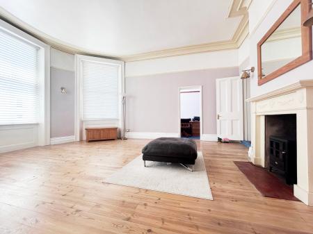 2 bedroom Apartment to let in Montpellier Street, Cheltenham, GL50