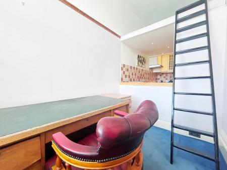 2 bedroom Apartment to let in Montpellier Street, Cheltenham, GL50