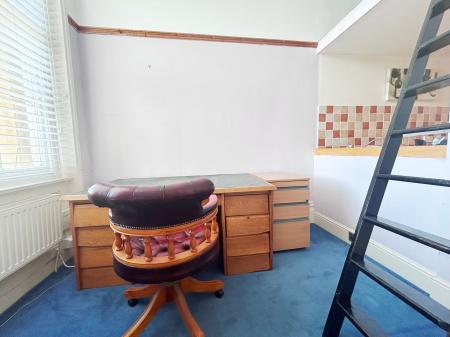2 bedroom Apartment to let in Montpellier Street, Cheltenham, GL50