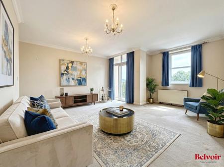 1 bedroom Apartment for sale in Lansdown Road, Cheltenham, GL50