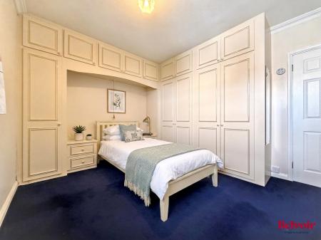 1 bedroom Apartment for sale in Lansdown Road, Cheltenham, GL50