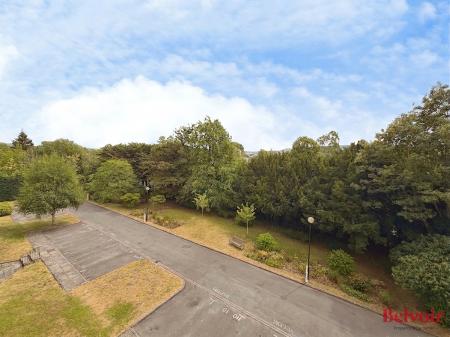 1 bedroom Apartment for sale in Lansdown Road, Cheltenham, GL50