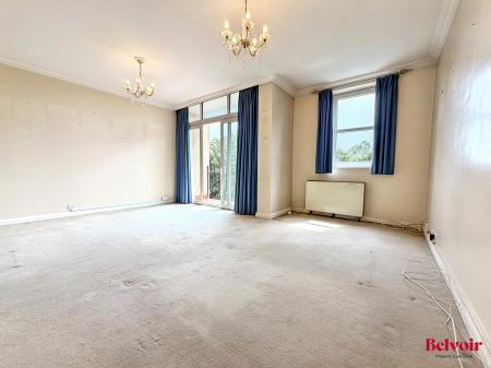 1 bedroom Apartment for sale in Lansdown Road, Cheltenham, GL50