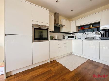 2 bedroom Flat to let in Lansdown Road, Lansdown, Cheltenham, GL50