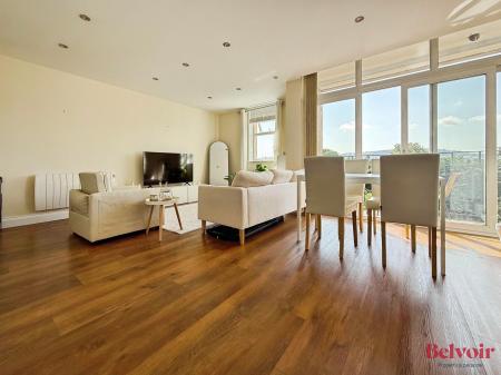 2 bedroom Flat to let in Lansdown Road, Lansdown, Cheltenham, GL50
