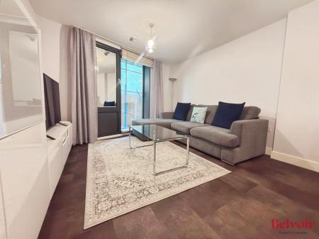 2 bedroom Flat to let in Honeybourne Way, Cheltenham, GL50