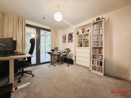 2 bedroom Flat to let in Honeybourne Way, Cheltenham, GL50