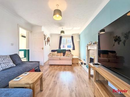 4 bedroom Terraced House for sale in Kingfisher Drive, Cheltenham, GL51