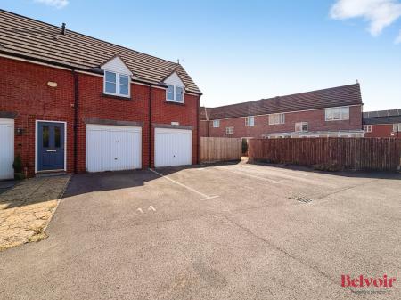 4 bedroom Terraced House for sale in Kingfisher Drive, Cheltenham, GL51
