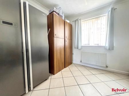 4 bedroom Terraced House for sale in Kingfisher Drive, Cheltenham, GL51