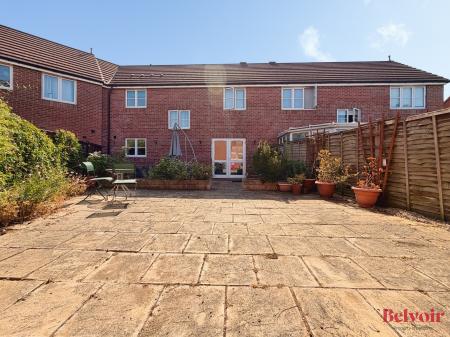 4 bedroom Terraced House for sale in Kingfisher Drive, Cheltenham, GL51