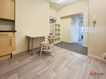 1 bedroom Flat to let in Bath Road, Cheltenham, GL53
