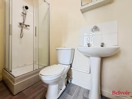 1 bedroom Flat to let in Bath Road, Cheltenham, GL53