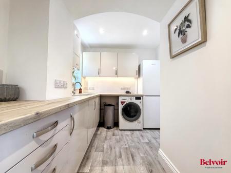 1 bedroom Apartment for sale in 21 Pittville Lawn, Cheltenham, GL52