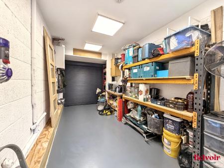 3 bedroom End of terrace house for sale in Peacock Close, Cheltenham, GL51