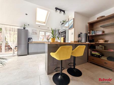 3 bedroom End of terrace house for sale in Peacock Close, Cheltenham, GL51
