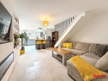 3 bedroom End of terrace house for sale in Peacock Close, Cheltenham, GL51