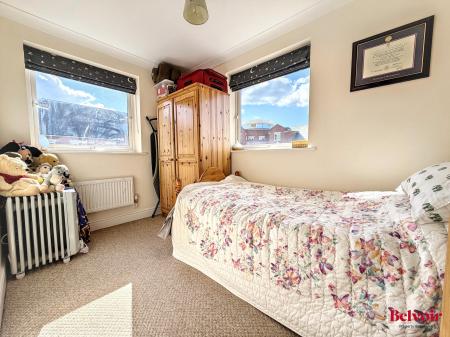 2 bedroom Penthouse for sale in 57 Brookbank Close, Cheltenham, GL50