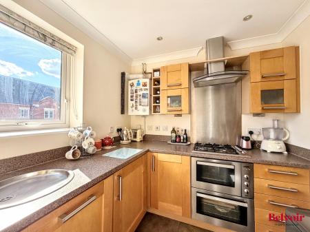 2 bedroom Penthouse for sale in 57 Brookbank Close, Cheltenham, GL50