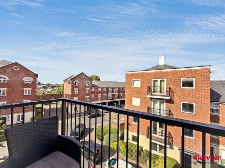 2 bedroom Penthouse for sale in 57 Brookbank Close, Cheltenham, GL50