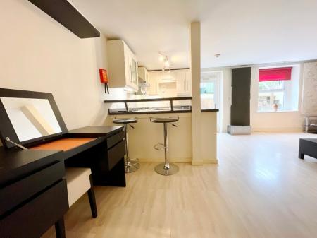 1 bedroom Apartment to let in Hewlett Road, Cheltenham, GL52